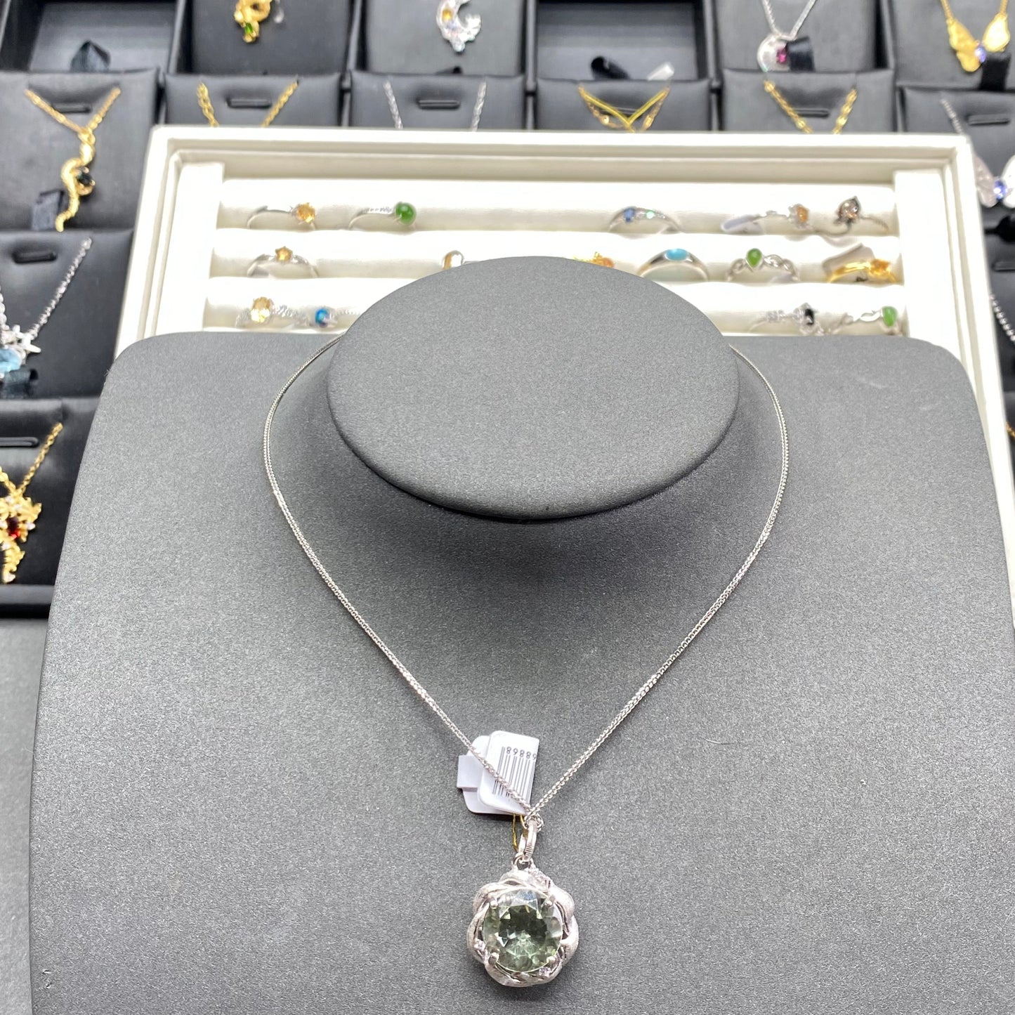 Natural crystal green quartz pendant