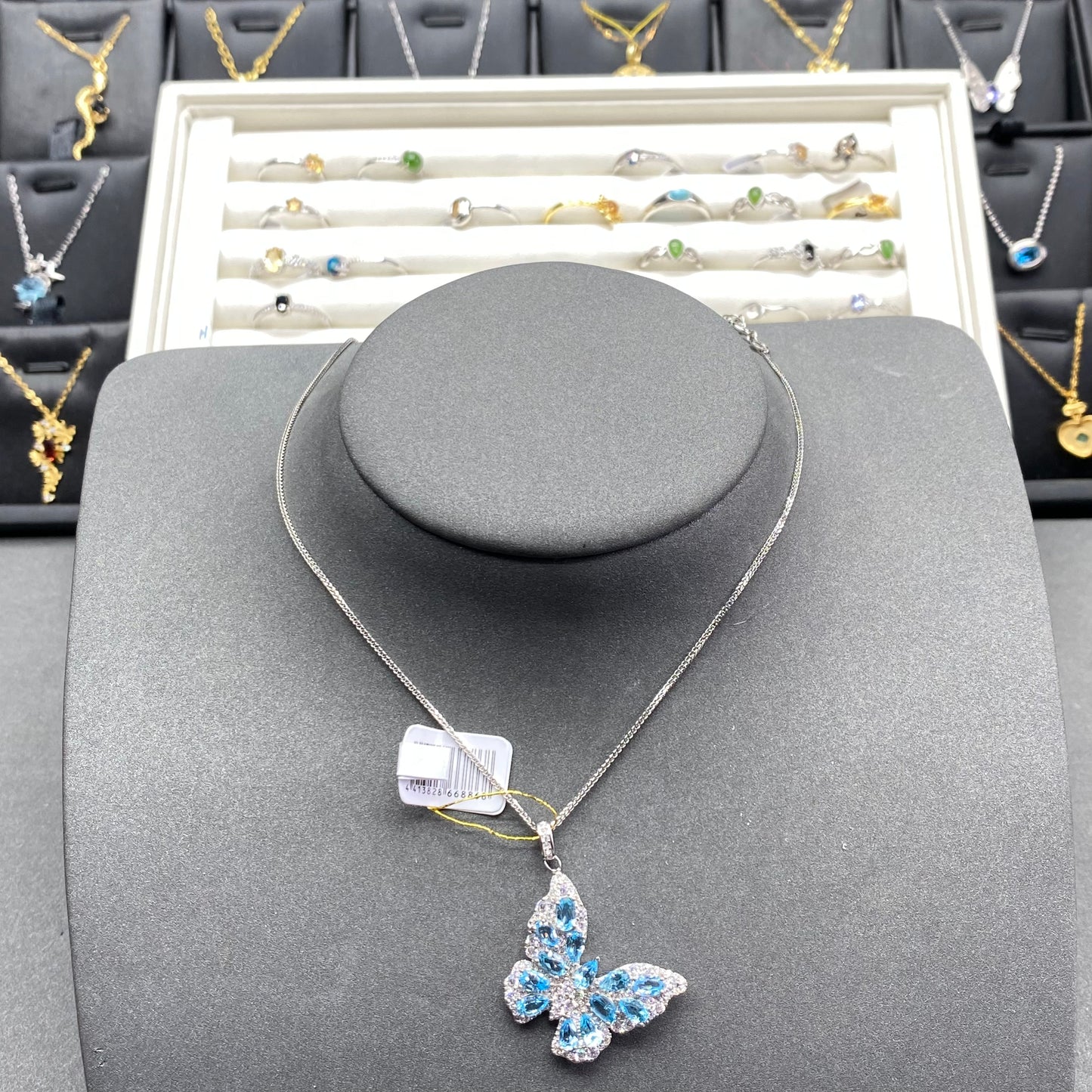 Natural gemstone blue topaz pendant