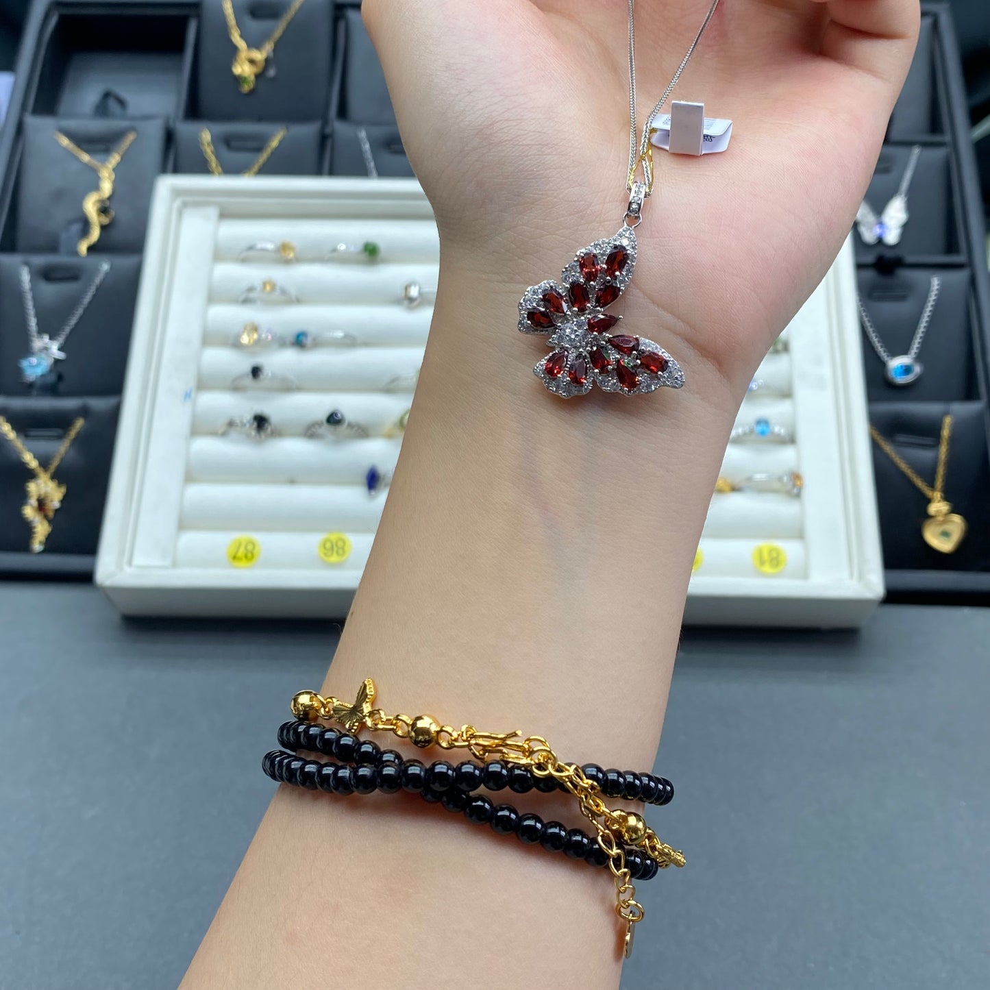 natural gemstone garnet pendant