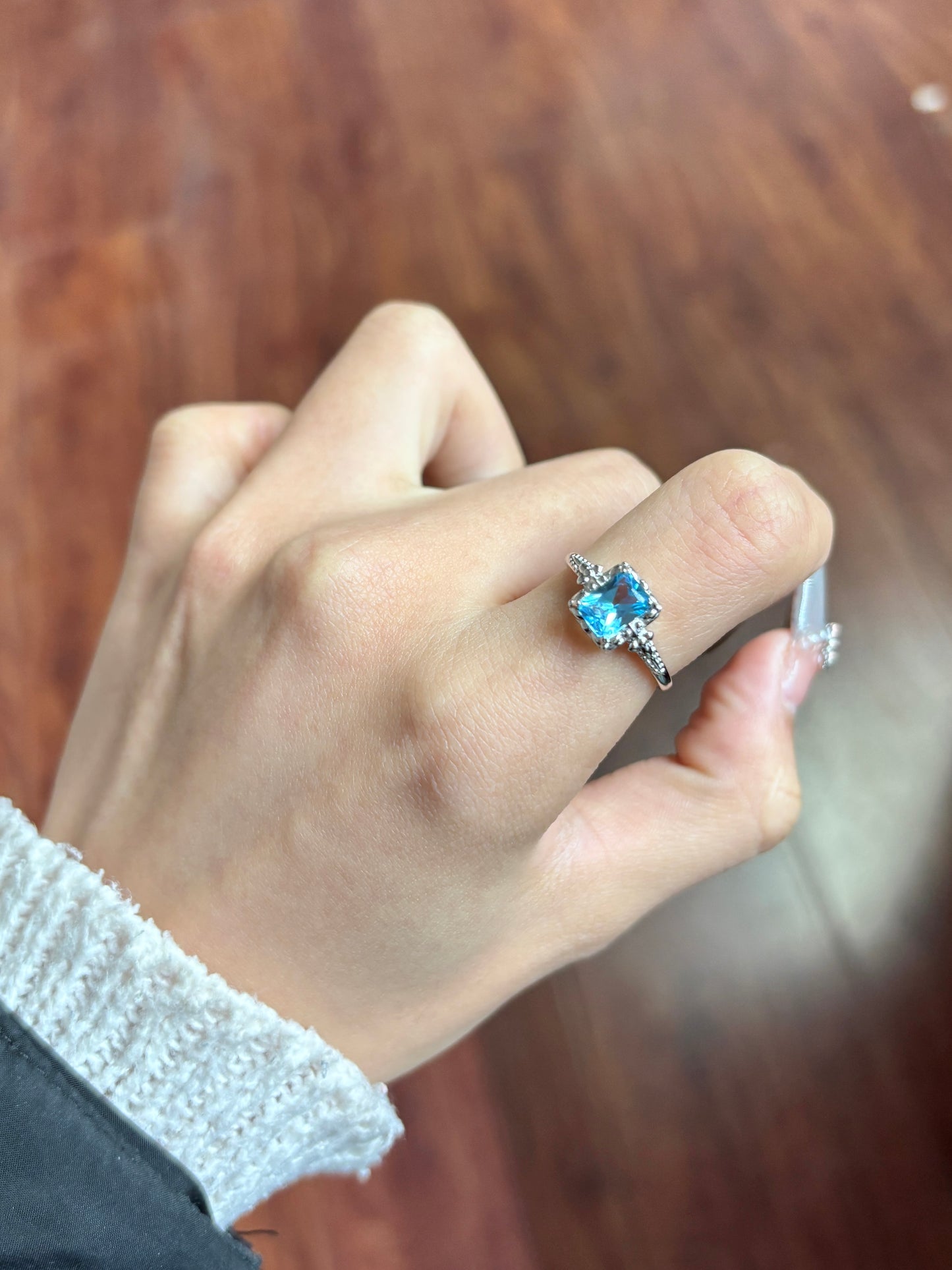 Blue topaz ring s925