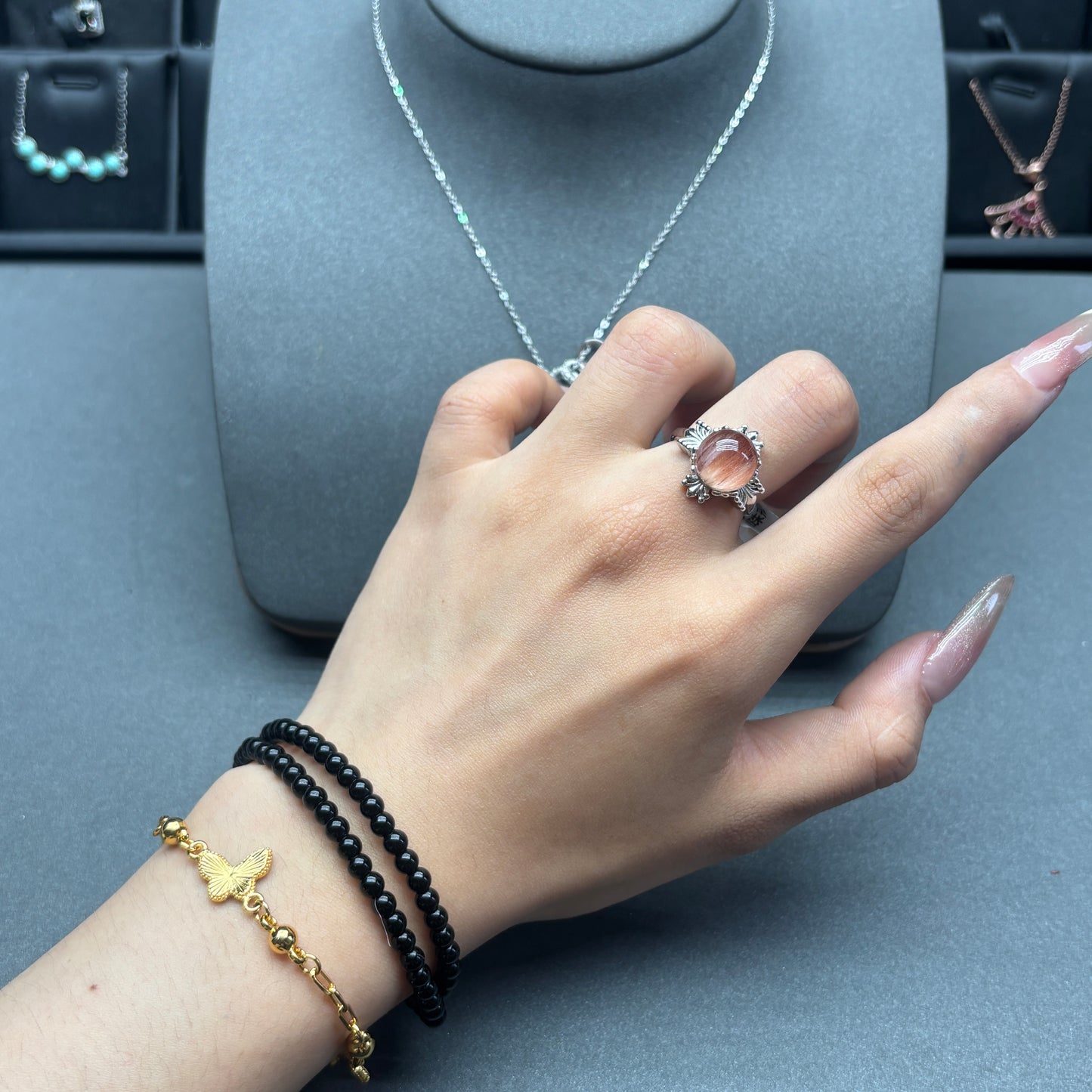 Natural quartz rabbit hair quartz ring