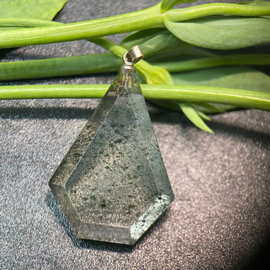 Garden quartz pendant with S925 clasp