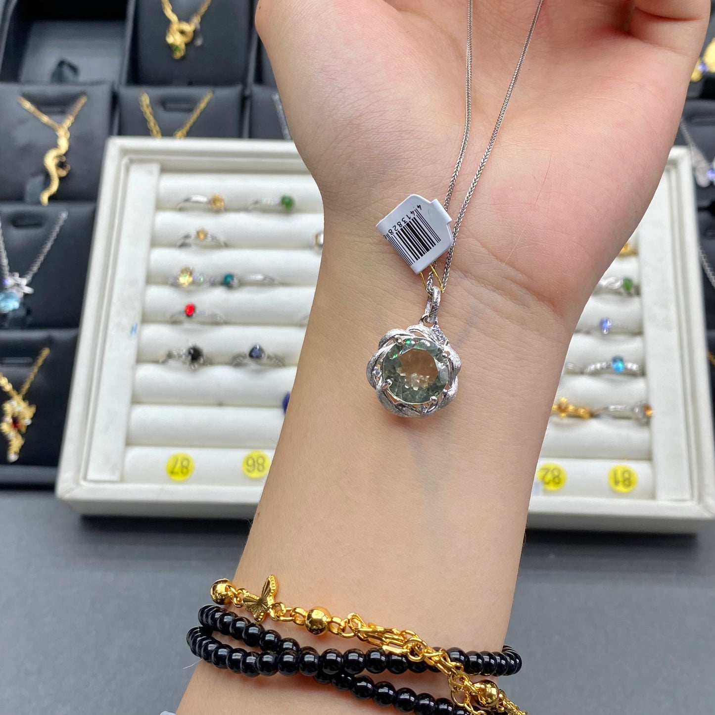 Natural crystal green quartz pendant
