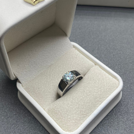 1 carat moissanite ring